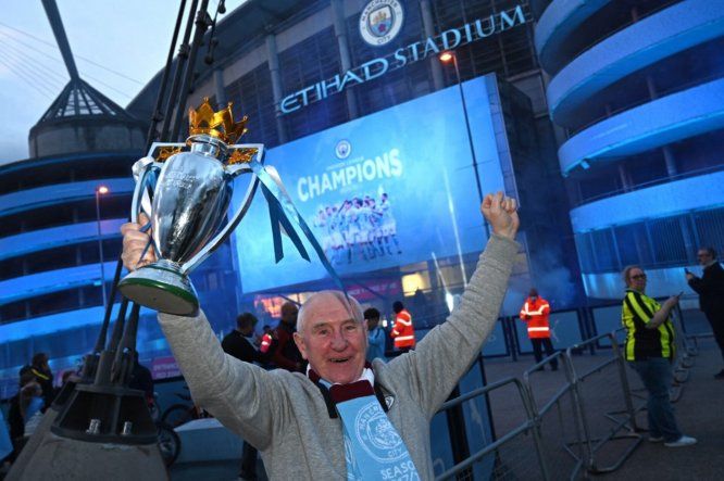 Manchester City reconquista la Premier y sueña con la Champions