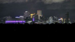 REBECCA SANTANA y KEVIN McGILL