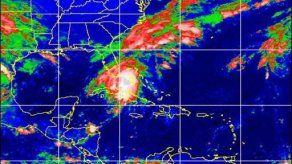Tormenta Fay atraviesa Cuba y se dirige a EU