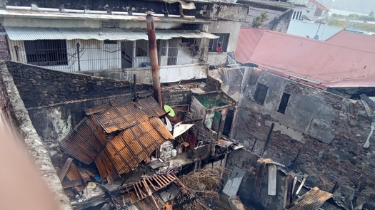 Incendio en Casco Antiguo deja 79 personas afectadas, informa Sinaproc