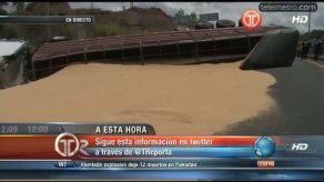 Camión se vuelca en autopista Arraiján-La Chorrera