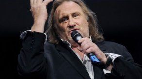 Fiscal pide retiro temporal de licencia a Depardieu por conducir ebrio
