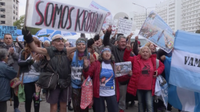 Referentes peronistas cargan contra su colega Pichetto por aliarse con Macri