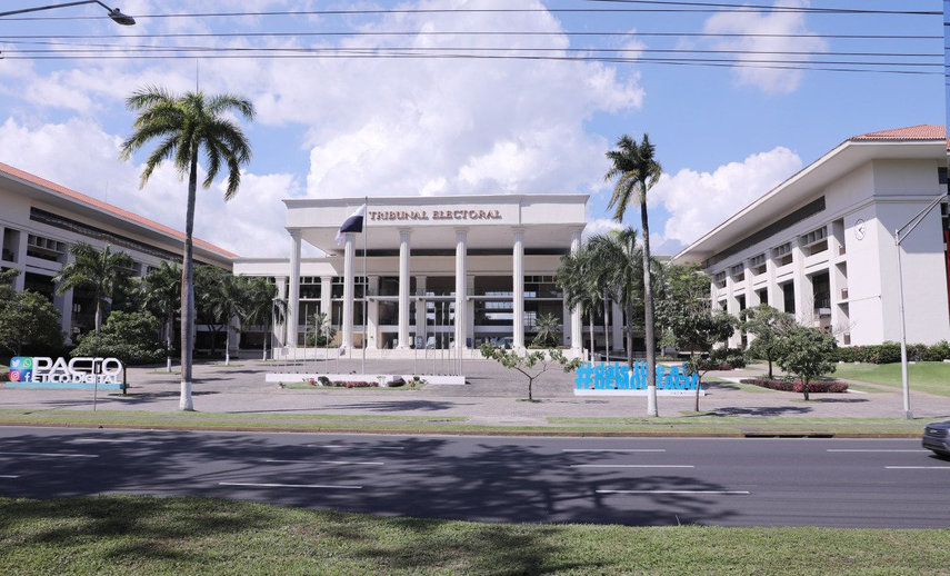 El Tribunal Electoral mantiene intercambio de conocimientos con la empresa META.