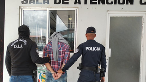 Detienen a presunto miembro de San 23 en plaza comercial Detienen a presunto miembro de San 23 en plaza comercial