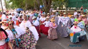 Desfile de Nuestras Polleras: San Miguelito se viste de folklore y tradición.