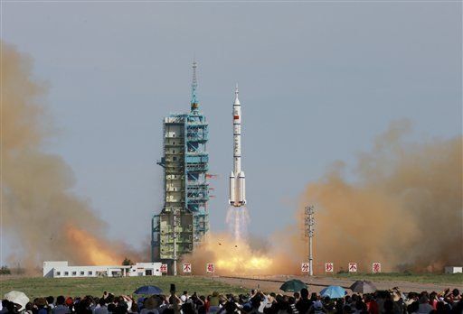 Nave china despega rumbo a laboratorio espacial