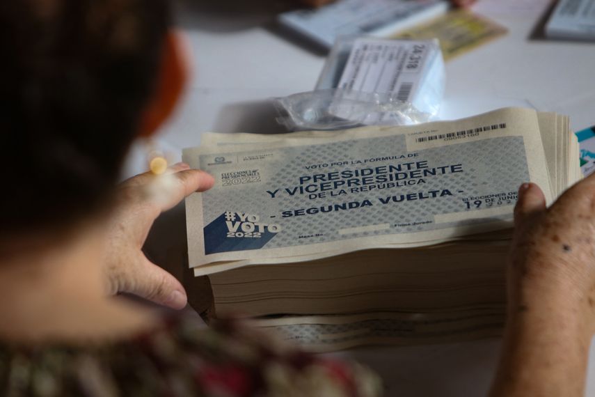 Petro y Hernández representan ruptura y cambio