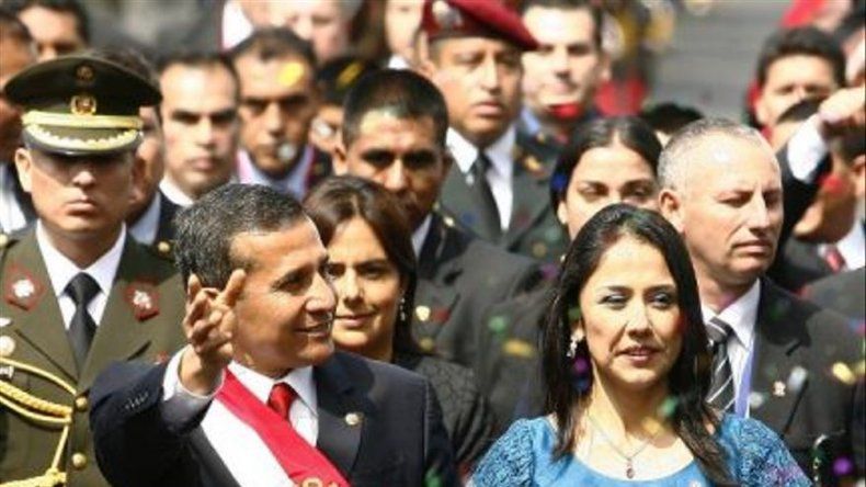 La esposa de Humala no sufrió lesiones de consideración tras accidente