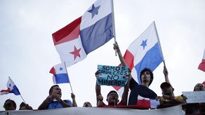 Panameños protestan en rechazo al contrato con Minera Panamá.&nbsp;