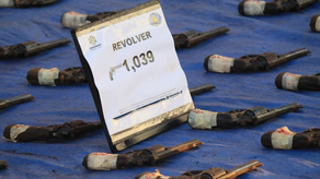 Autoridades destruyen 1,120 armas de diversos calibres