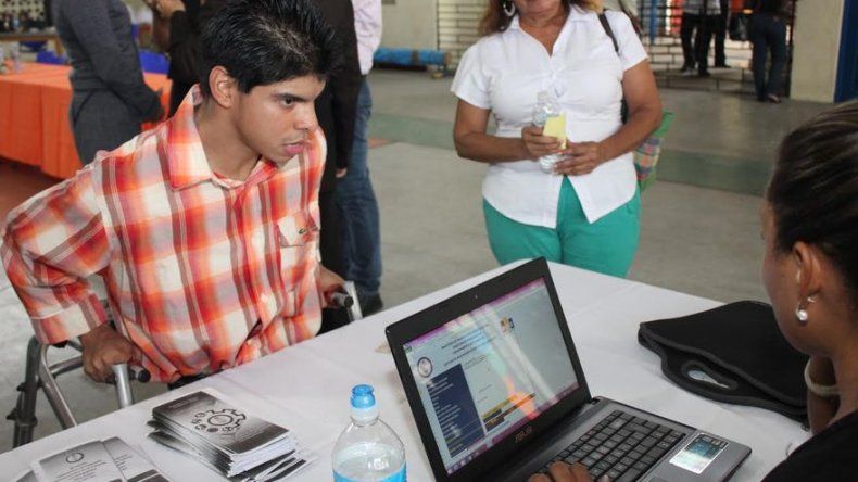 Realizan jornada de actualización de datos laborales para personas con discapacidad