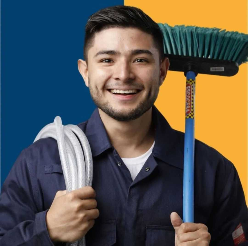 Eduardo Gaitán, diputado electo del distrito de San Miguelito. Eduardo Gaitán, diputado electo del distrito de San Miguelito.