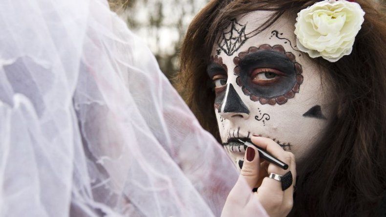¡Cuidado! Maquillaje de Halloween pueden causar alergias