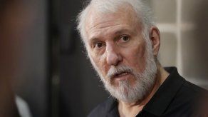 Entrenador de Spurs llama a Trump “cobarde desalmado”