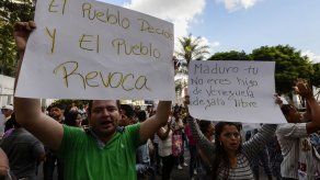 Oposición venezolana concluye reunión sin confirmar su presencia en diálogo
