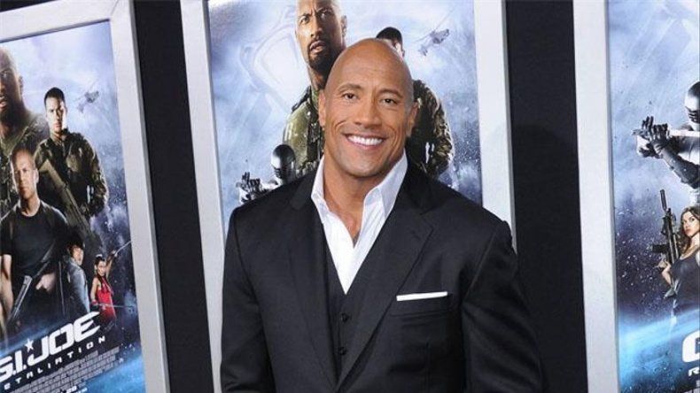 Dwayne Johnson se afianza como ídolo de acción