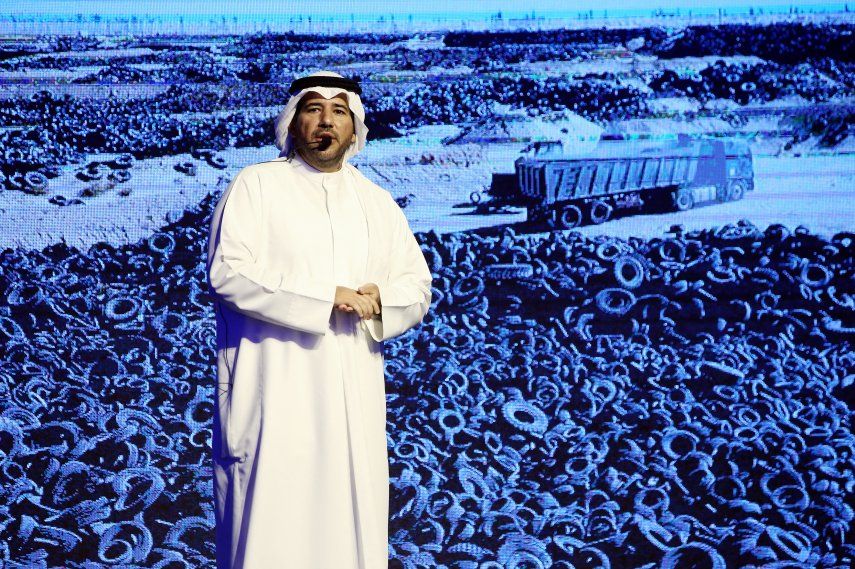 El jeque Al Sabah señaló que ya existe un mecanismo para reciclar los neumáticos y de esta manera evitar la creación de otro vertedero en Kuwait.