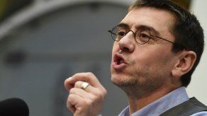 España: Fundador de Podemos deja el partido