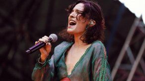 La puertorriqueña iLe celebra su Grammy: Todavía lo estoy procesando