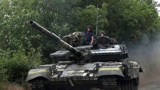 El domingo por la mañana, el gobernador de la región de Lugansk, Serguéi Gaidai, había indicado, refiriéndose a Lysychansk, que la ciudad está en llamas.