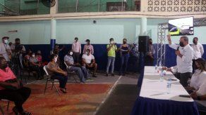 El titular del Miviot, Rogelio Paredes y las familias pueden reubicarse familias afectadas por colapso de balcón en edificio de Calidonia.