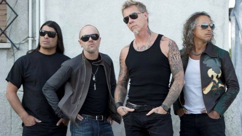Metallica carga de energía eléctrica y complicidad su concierto en Paraguay