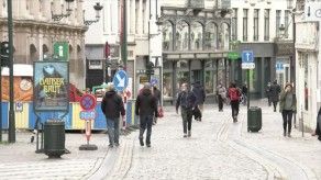 Europa lucha contra la segunda ola de covid-19, que podría no ser la última