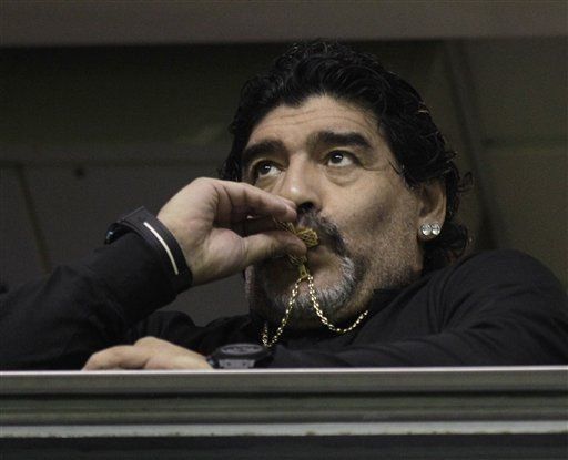 Maradona no da por cerrado su capítulo con Al Wasl