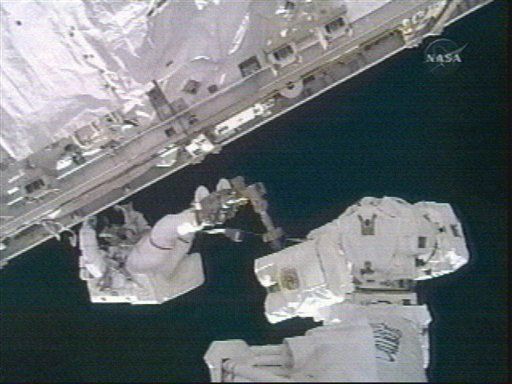 Imágenes del Atlantis en el espacio