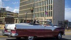 Cuba tacha de política decisión de EEUU de mantener bajo mínimos su embajada