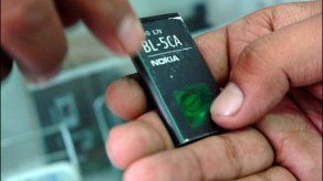 Desarrollan pila combustible para los teléfonos móviles Desarrollan pila combustible para los teléfonos móviles