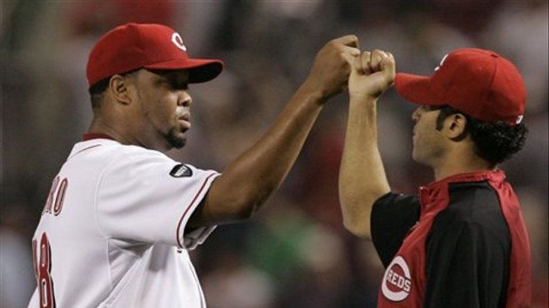 Canó ayuda a Mussina con cuadrangular de tres carreras