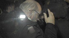 Cargos formales en Francia a exdirector de empresa de implantes