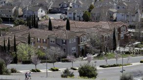 Encuesta: Suburbios tan polarizados como el resto de EEUU