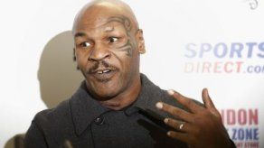 Tribunal multa a Tyson con 68 mil dólares por no asistir a un acto
