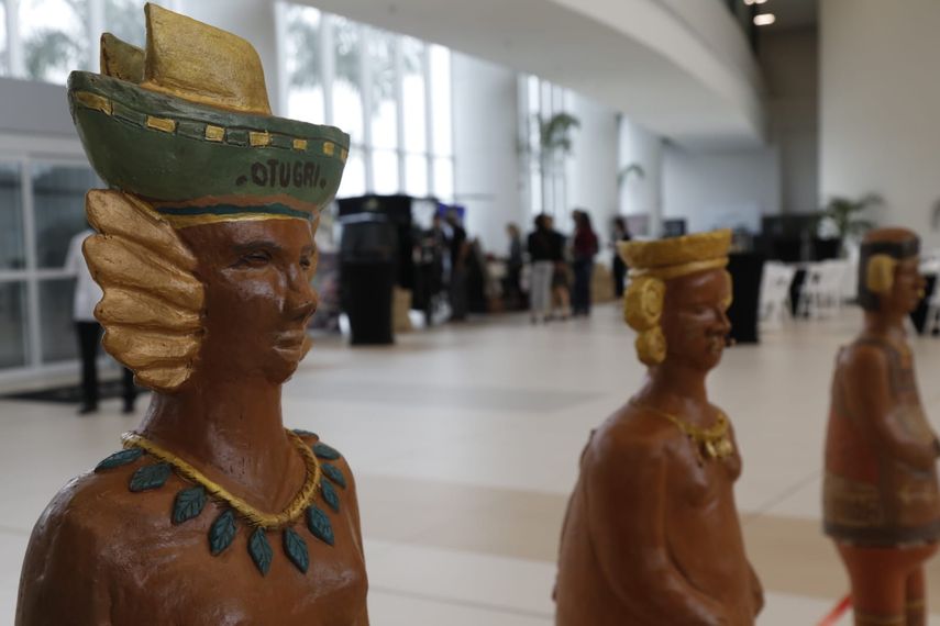 Durante el evento serán expuestas obras de cerca de 15 artistas plásticos y 20 artesanos.