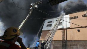 Incendio en Calidonia extinguido en un 90% tras horas de ardua labor