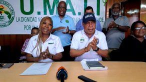 Grupo de docentes mantiene llamado a asamblea general