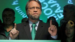 Excandidato Mockus niega sentirse tumbado en comicios colombianos de 2010