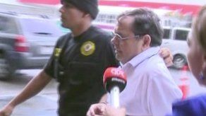 Tribunal mantiene medida de detención preventiva a Luis Cucalón