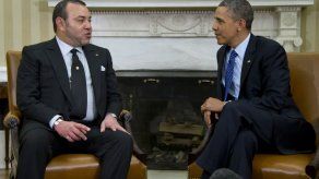 Obama intenta desviar la atención a la economía