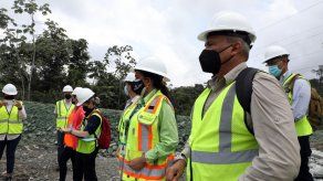 MiAmbiente realizó una inspección en el área donde se registró el derrame mineral en Donoso. MiAmbiente realizó una inspección en el área donde se registró el derrame mineral en Donoso.
