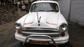 Cierra fábrica de autos clásicos de la India