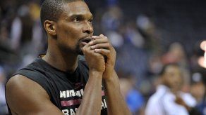 Bosh sometido a exámenes médicos por temor de cóagulo