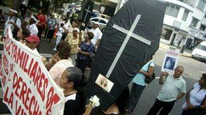 Víctimas del envenenamiento por jarabe aplauden nueva condena