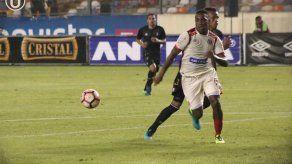Luis Tejada suspendido dos partidos