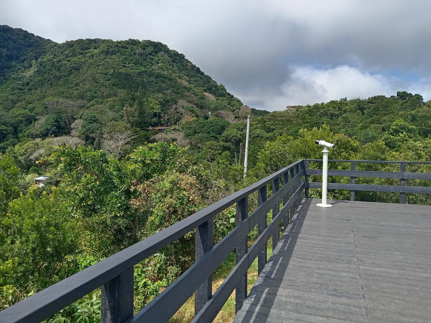 MiAmbiente instala binoculares panorámicos en el Parque Nacional Altos de Campana.