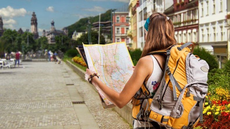 ¿cómo Viajar Solo Con Un Equipaje De Mano