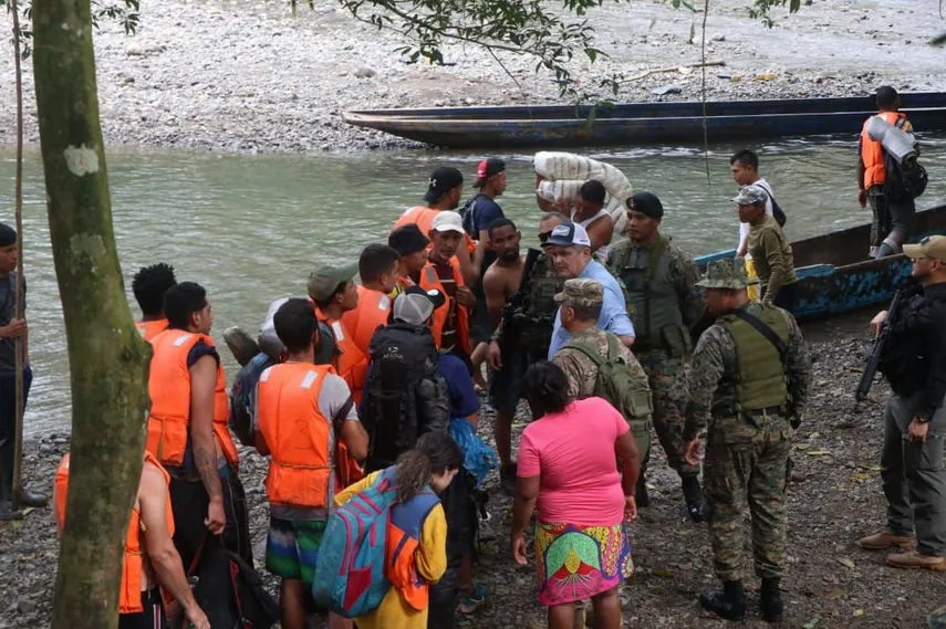 Buscan estrategias para la atención sanitaria de migrantes provenientes del Darién.